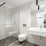 아파트 Maze Modern 1 King Bed Apartment, Fast Wi-fi, In One Cotroceni 부쿠레슈티