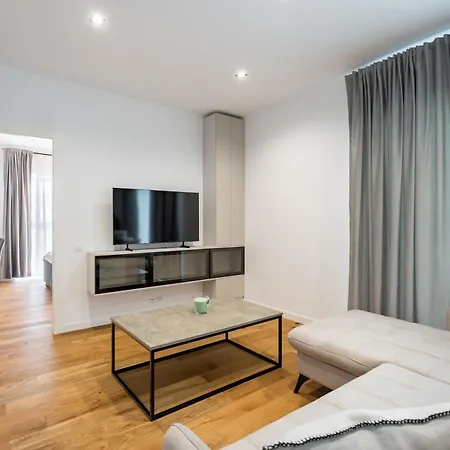 Διαμέρισμα Maze Modern 1 King Bed Apartment, Fast Wi-fi, In One Cotroceni *