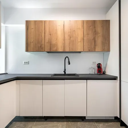 Maze Modern 1 King Bed Apartment, Fast Wi-fi, In One Cotroceni בוקרשט