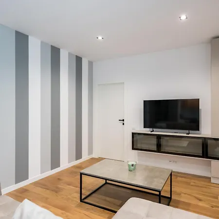 Maze Modern 1 King Bed Apartment, Fast Wi-fi, In One Cotroceni Appartement *