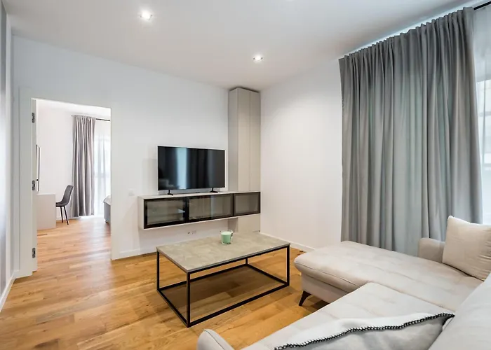 Apartman Maze Modern 1 King Bed Apartment, Fast Wi-fi, In One Cotroceni *
