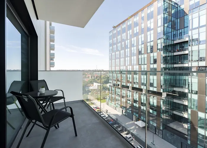 Maze Modern 1 King Bed Apartment, Fast Wi-fi, In One Cotroceni Бухарест