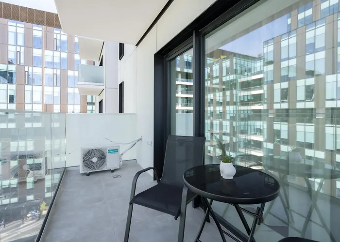 Maze Modern 1 King Bed Apartment, Fast Wi-fi, In One Cotroceni