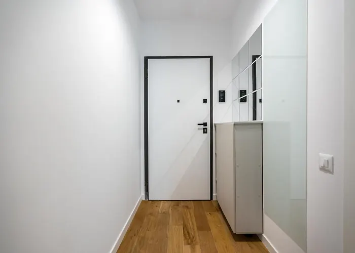 Maze Modern 1 King Bed Apartment, Fast Wi-fi, In One Cotroceni 公寓 *