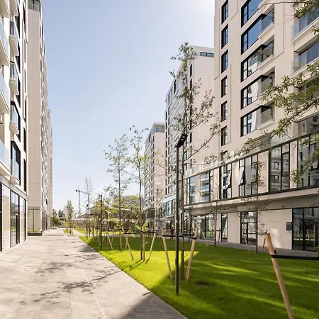 Maze Modern 1 King Bed Apartment, Fast Wi-fi, In One Cotroceni * Bucareste