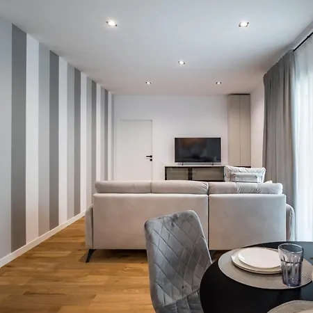 Maze Modern 1 King Bed Apartment, Fast Wi-fi, In One Cotroceni 公寓 *