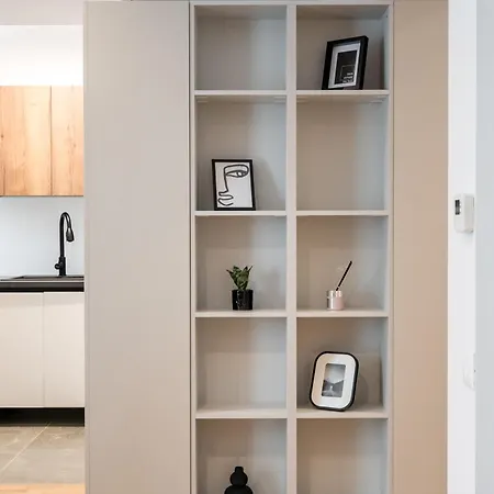 公寓 Maze Modern 1 King Bed Apartment, Fast Wi-fi, In One Cotroceni *