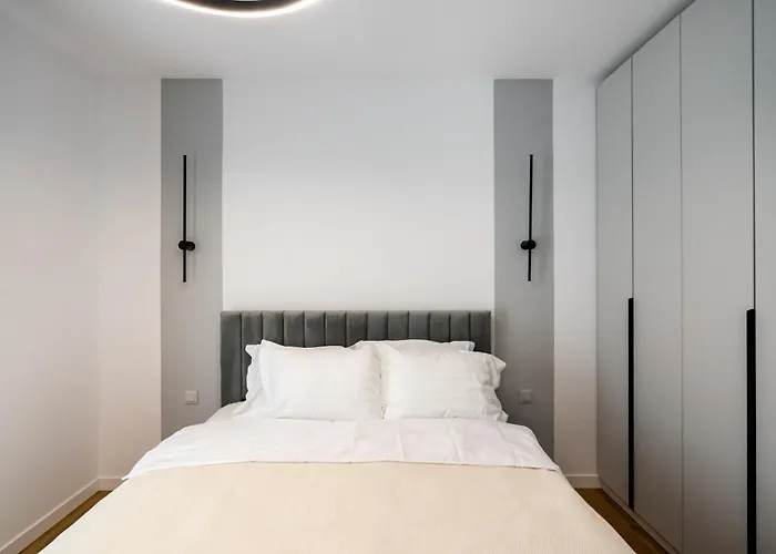 Maze Modern 1 King Bed Apartment, Fast Wi-fi, In One Cotroceni Apartamento